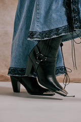 AZALEA WANG GOODMAN BLACK CHUNKY WESTERN HARDWARE PU BOOTIE