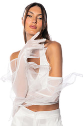 RUFFLE AVANT EVENING GLOVE IN WHITE