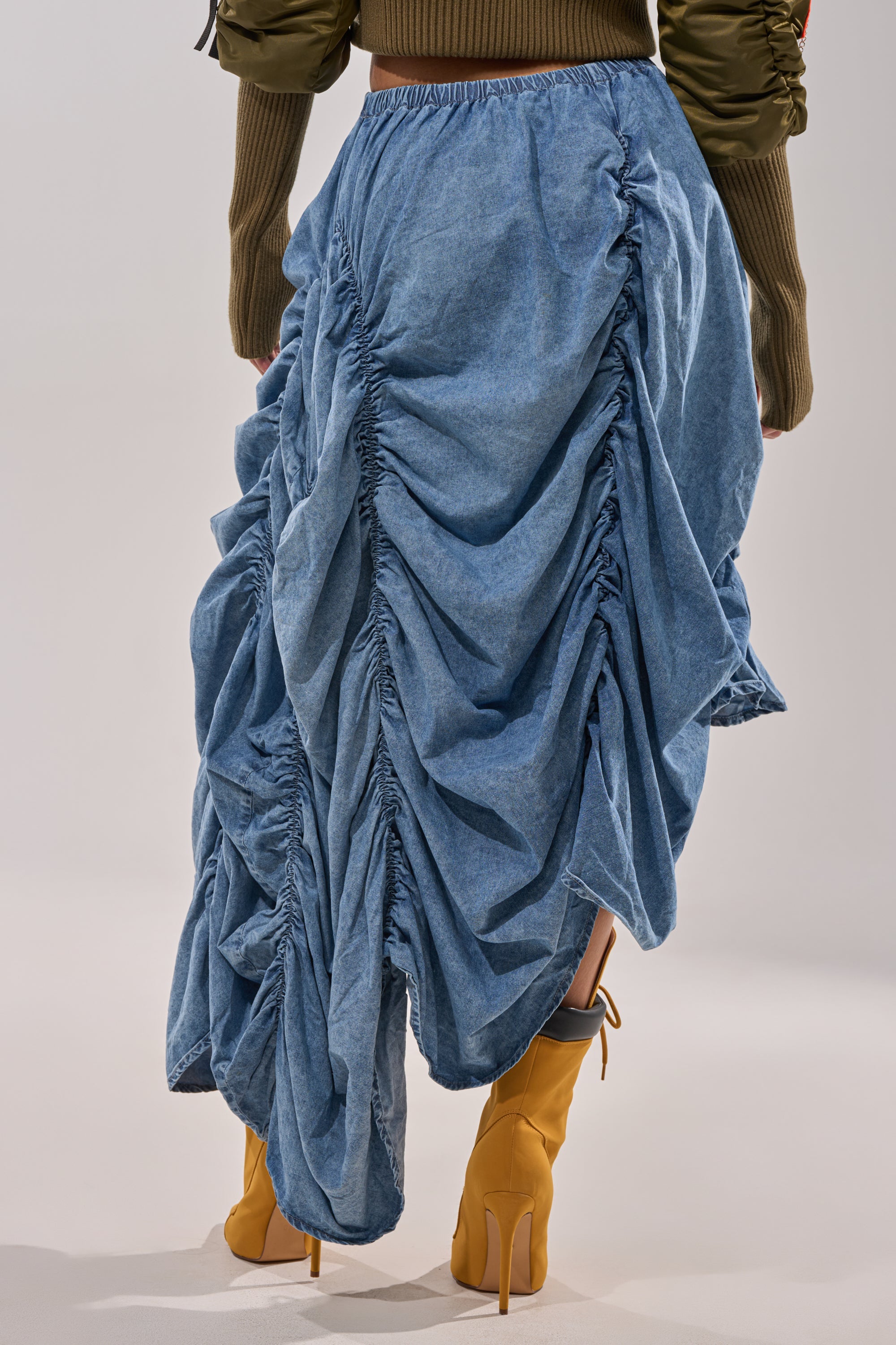 LETS CHANGE IT UP RUCHED MIDI SKIRT IN CHAMBRAY