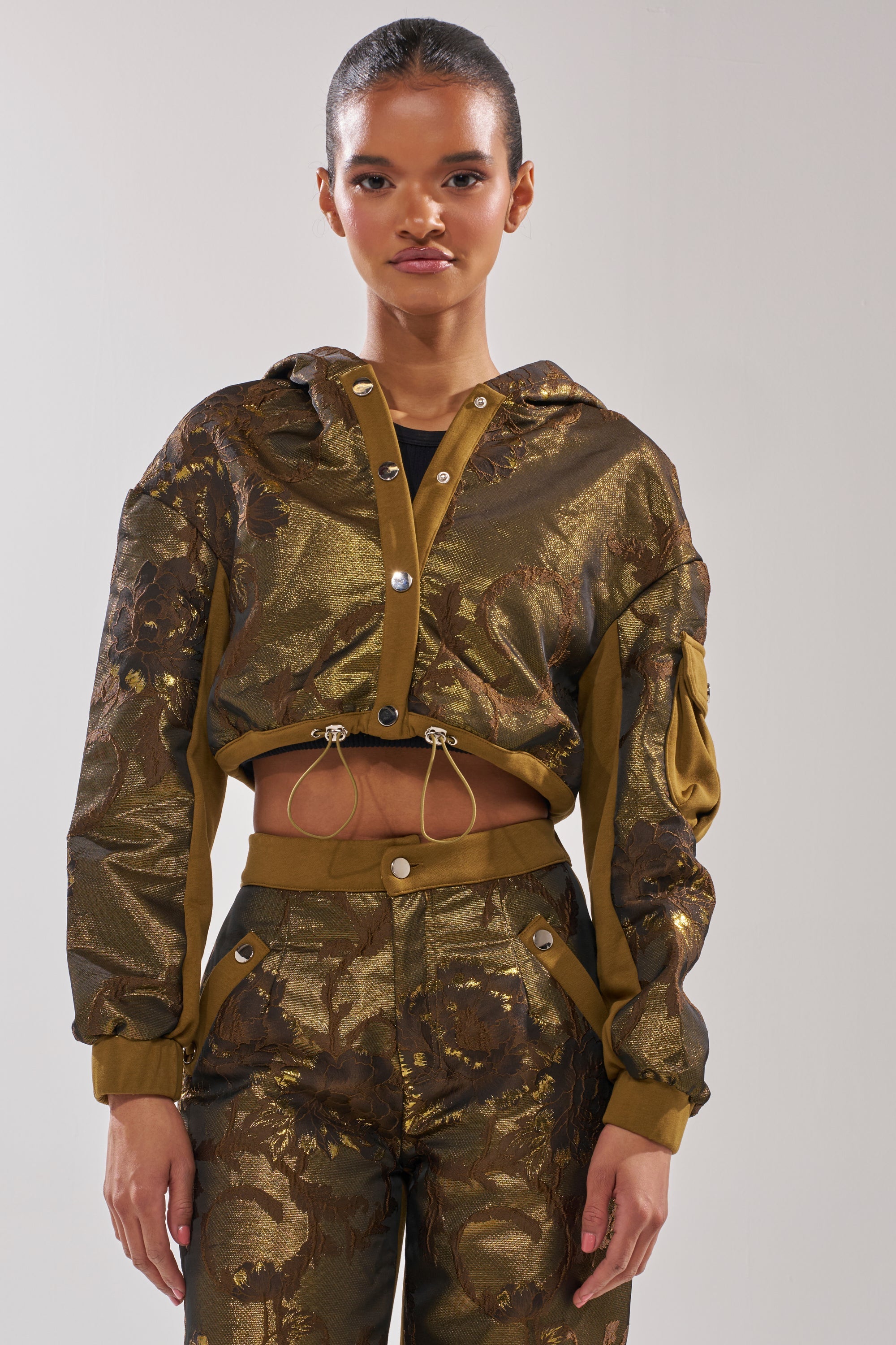 YOU KNOW IT BABY CROP BUTTON DOWN
