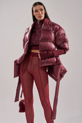 RIB SLEEVE PEPLUM PUFFER IN BURGUNDY