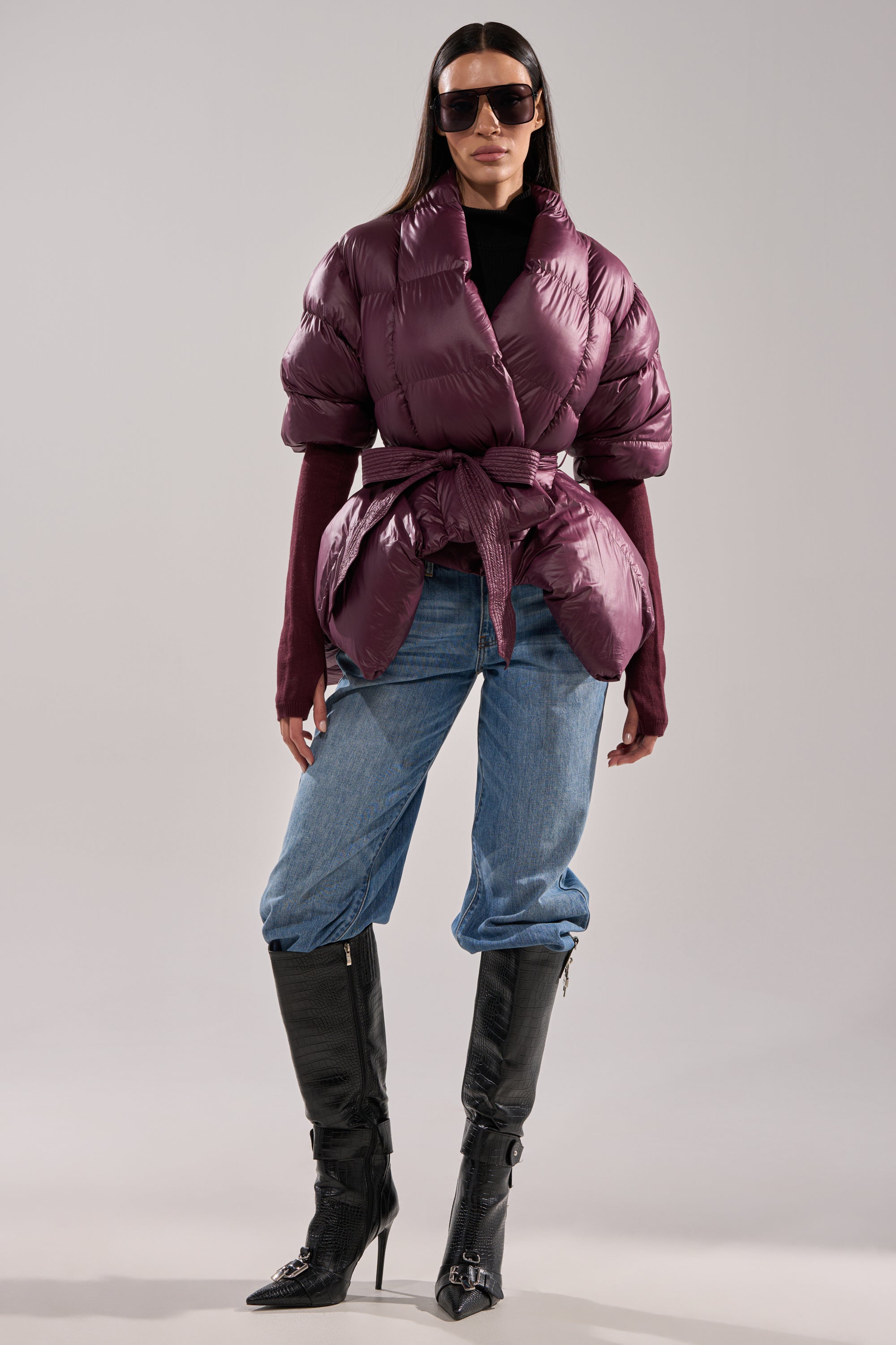 RIB SLEEVE PEPLUM PUFFER IN PURPLE
