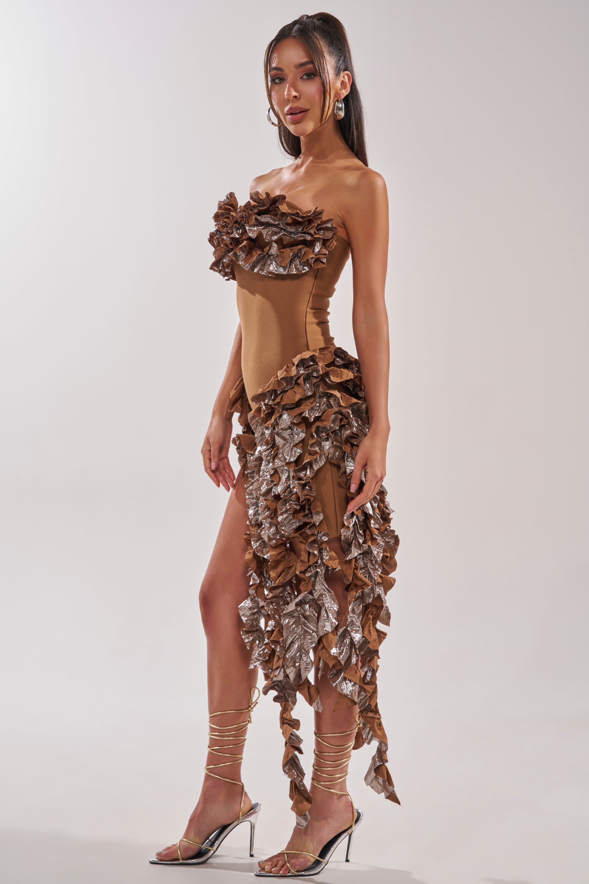 CITY LIGHTS RUFFLE MIDI DRESS IN BRONZE