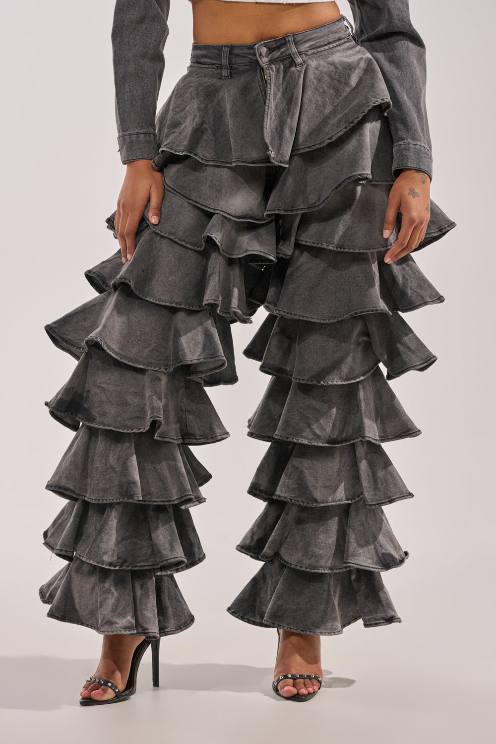 LOOK THIS WAY RUFFLE DENIM PANT