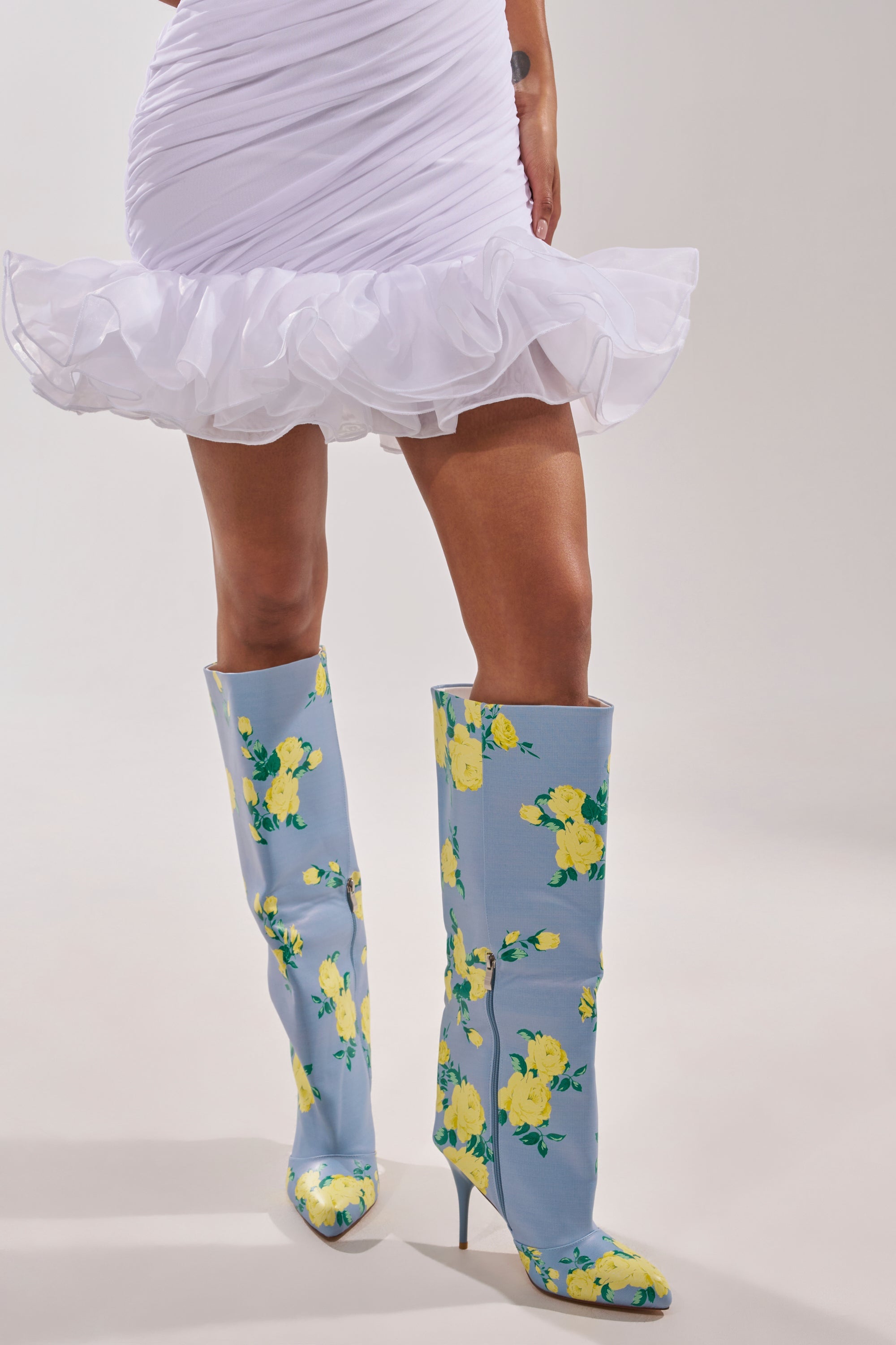 AKIRA GOLD GARLAND BLUE FLORAL BOOT