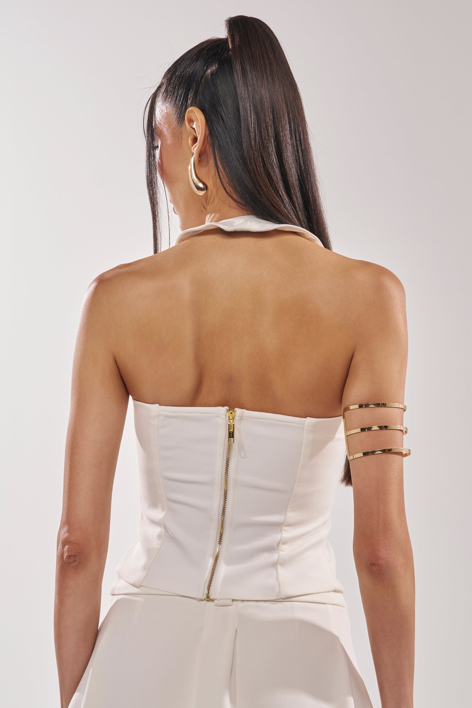 EYE GOT MY EYES ON YOU PIN DETAIL CORSET TOP