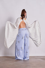 FARAH DRAPED PLEATED CAPE TOP IN WHITE