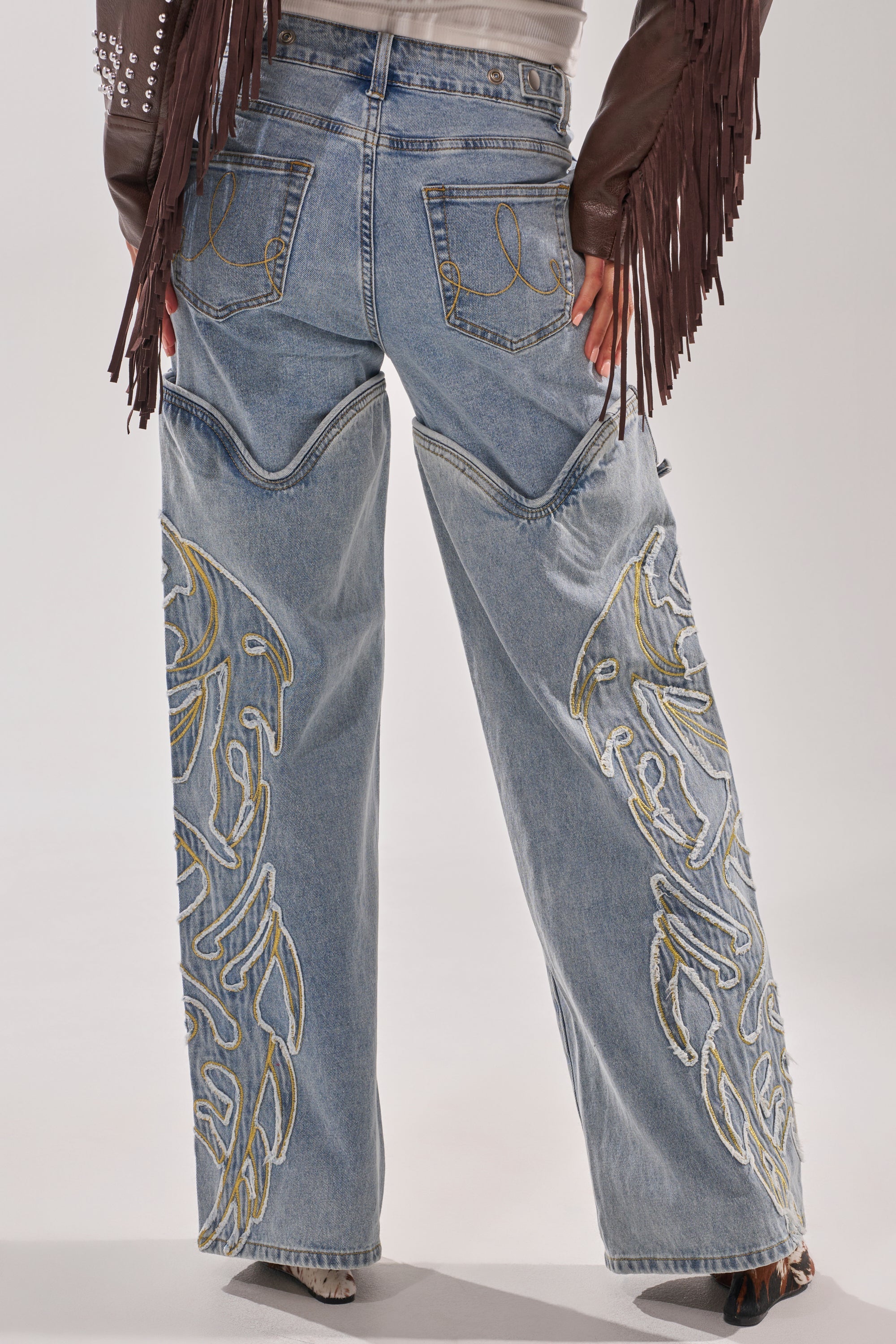 BUCKIN' EMBROIDERED DENIM JEANS