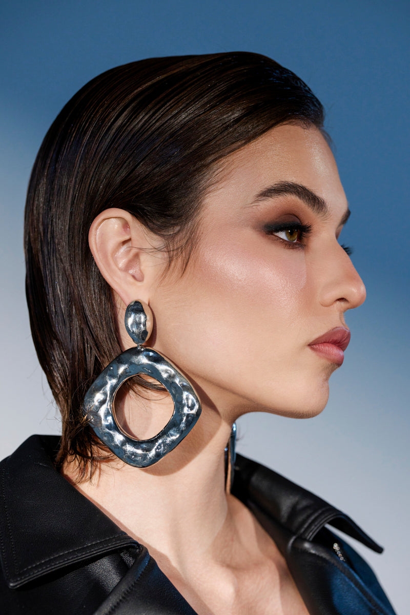 NEVER BENT STATEMENT EARRING