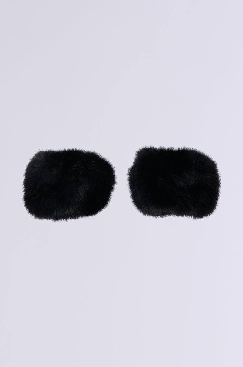 STAYING WARM FAUX FUR CUFFS