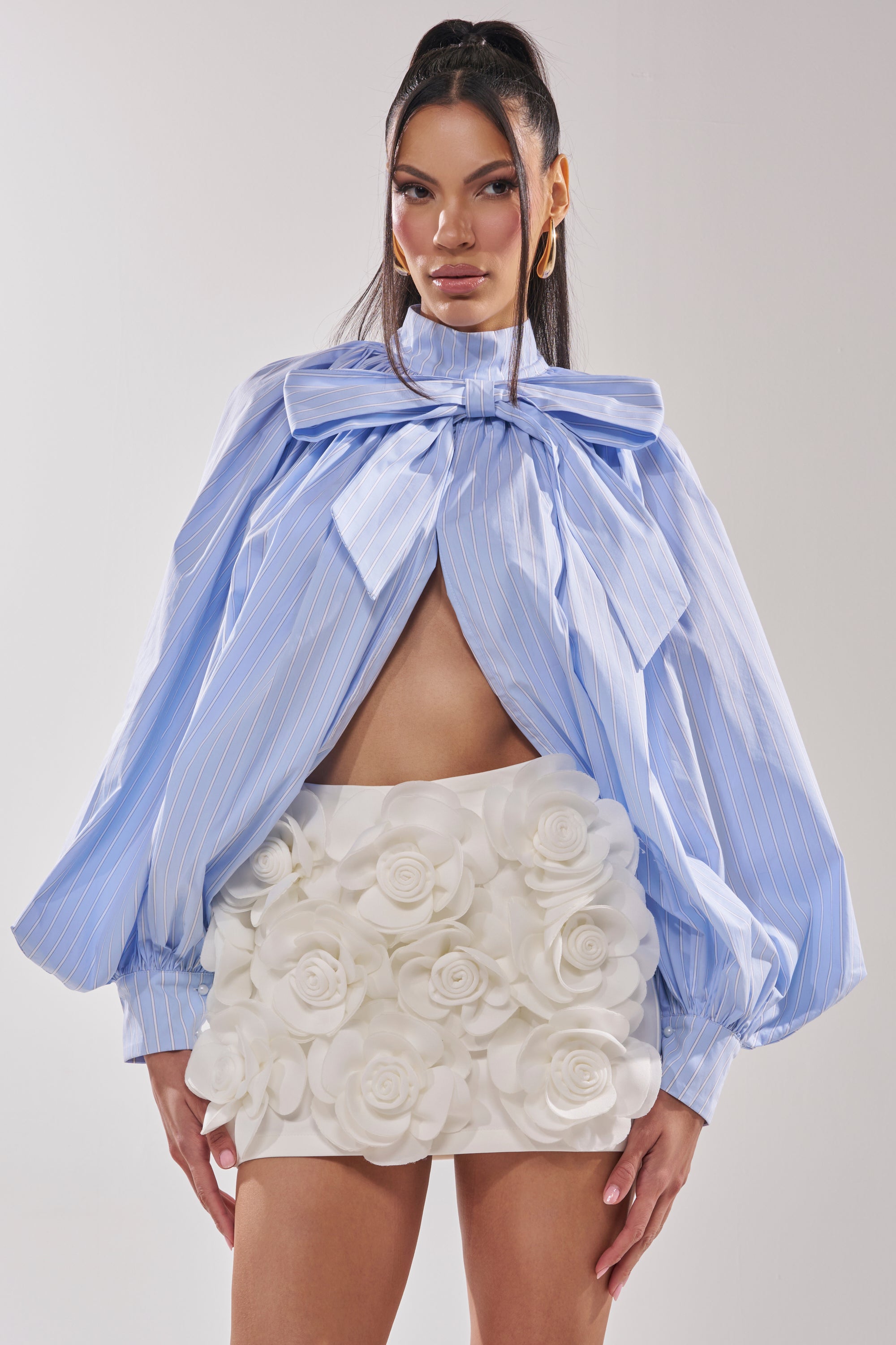 MASTERPIECE POPLIN PUFF LONG SLEEVE TOP IN BLUE