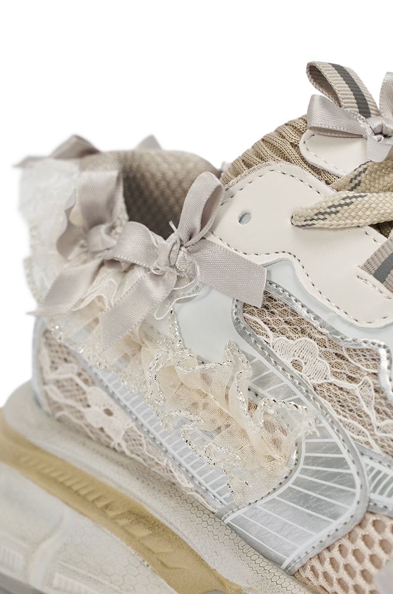AZALEA WANG OCTAVIA WHITE BOW EMBELLISHED CHUNKY SNEAKER