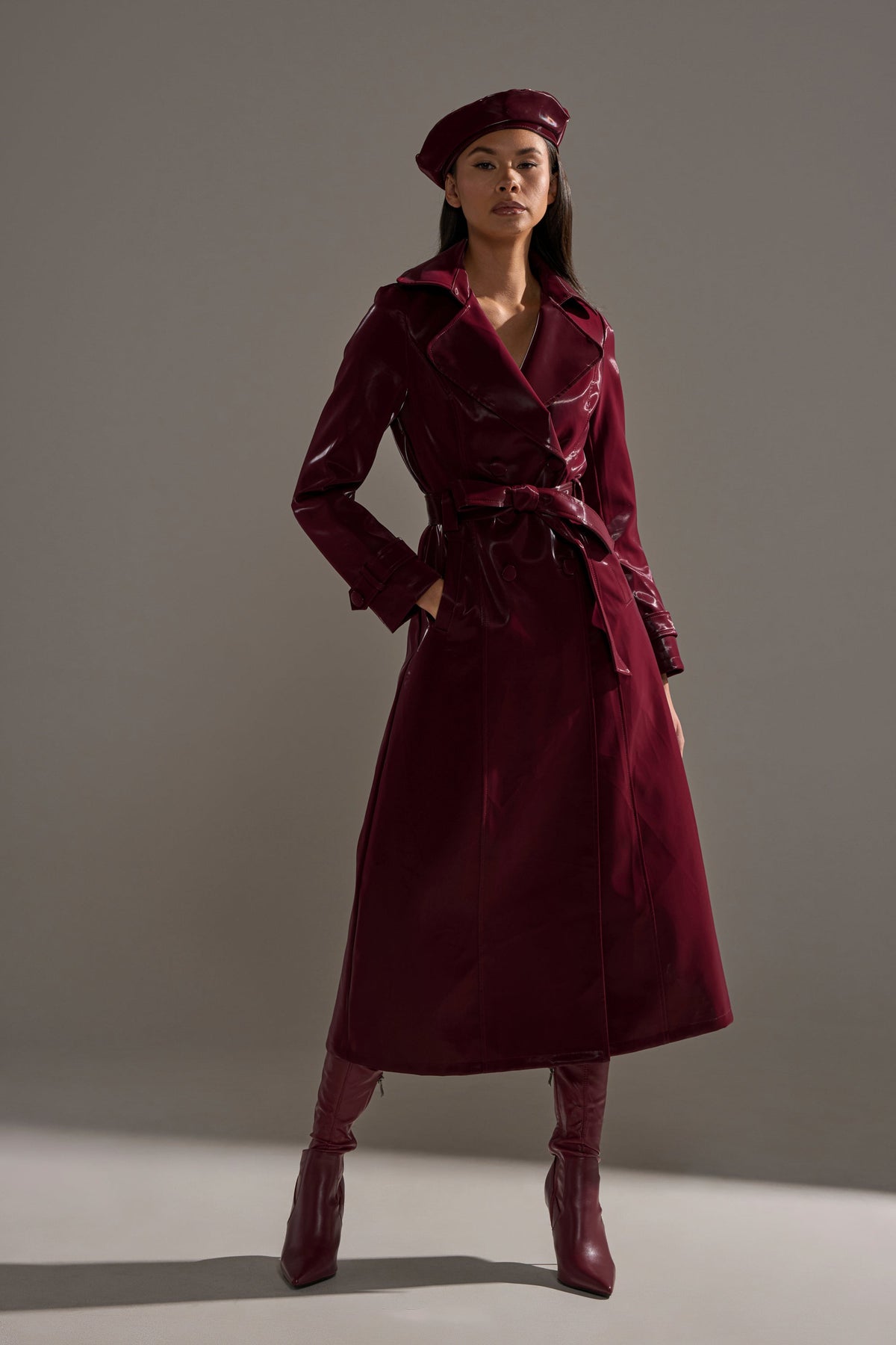 SANDO LIQUID VELVET TRENCH IN BURGUNDY