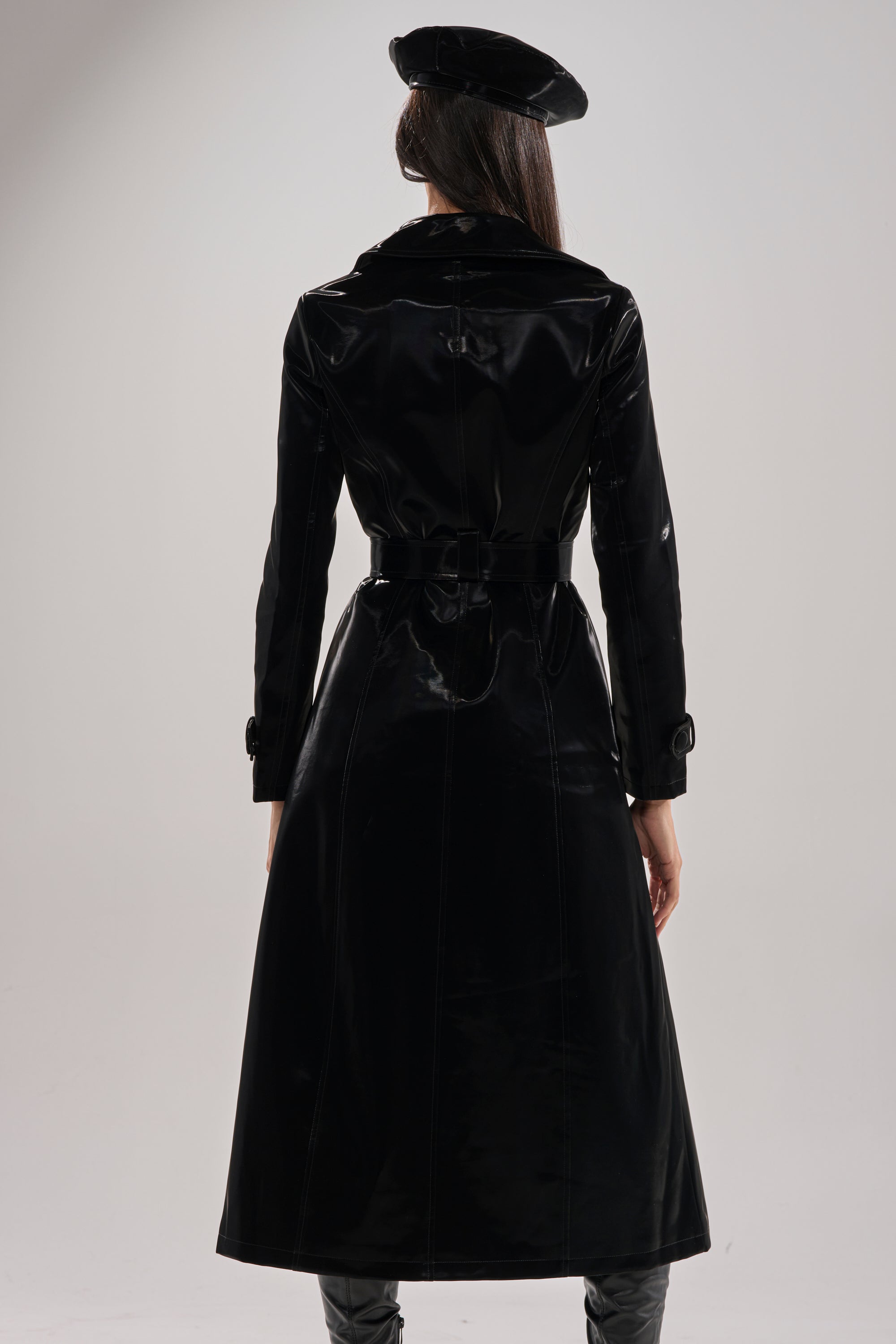 SANDO LIQUID VELVET TRENCH IN BLACK