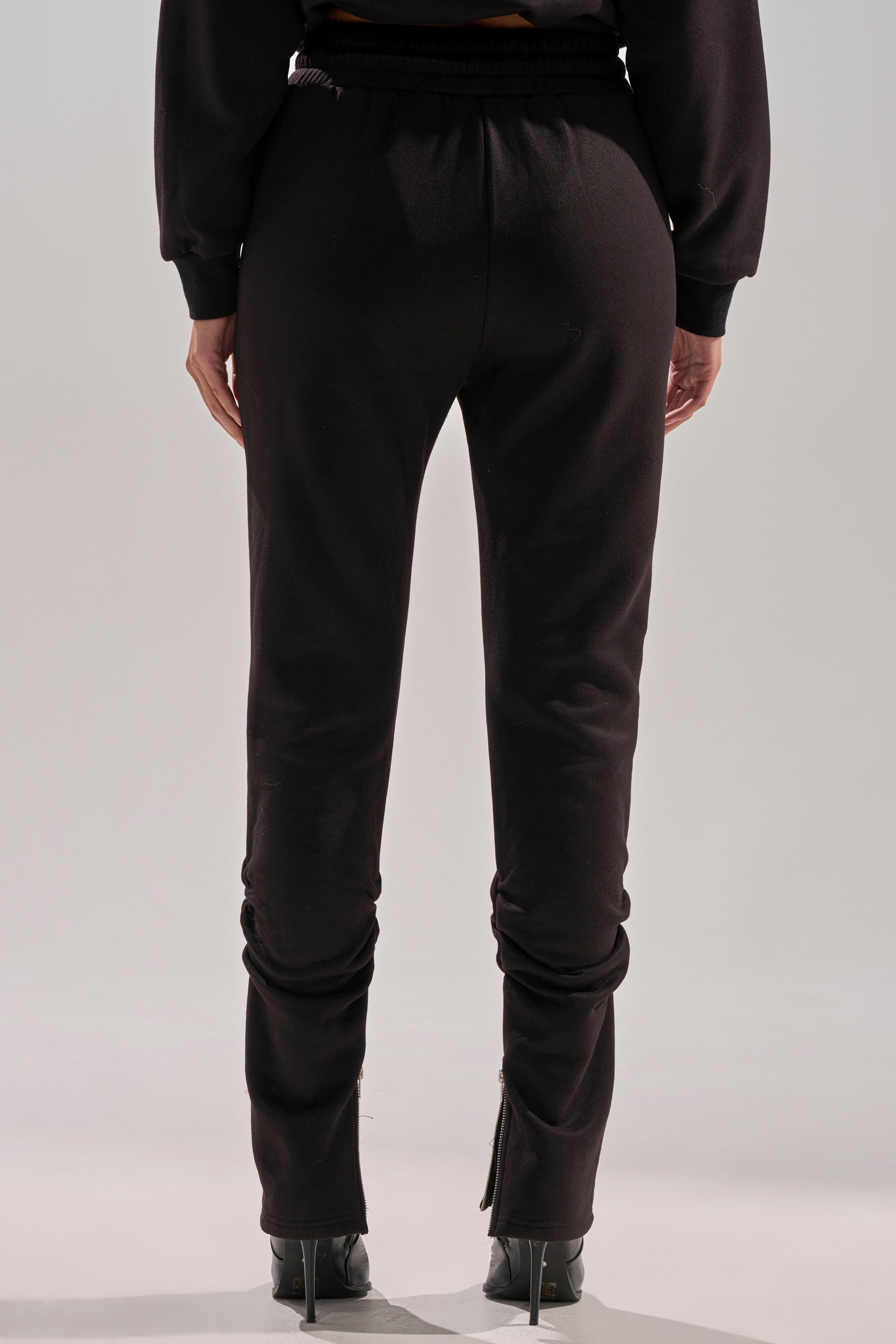 COZY HOLIDAY RHINESTONE JOGGER IN BLACK