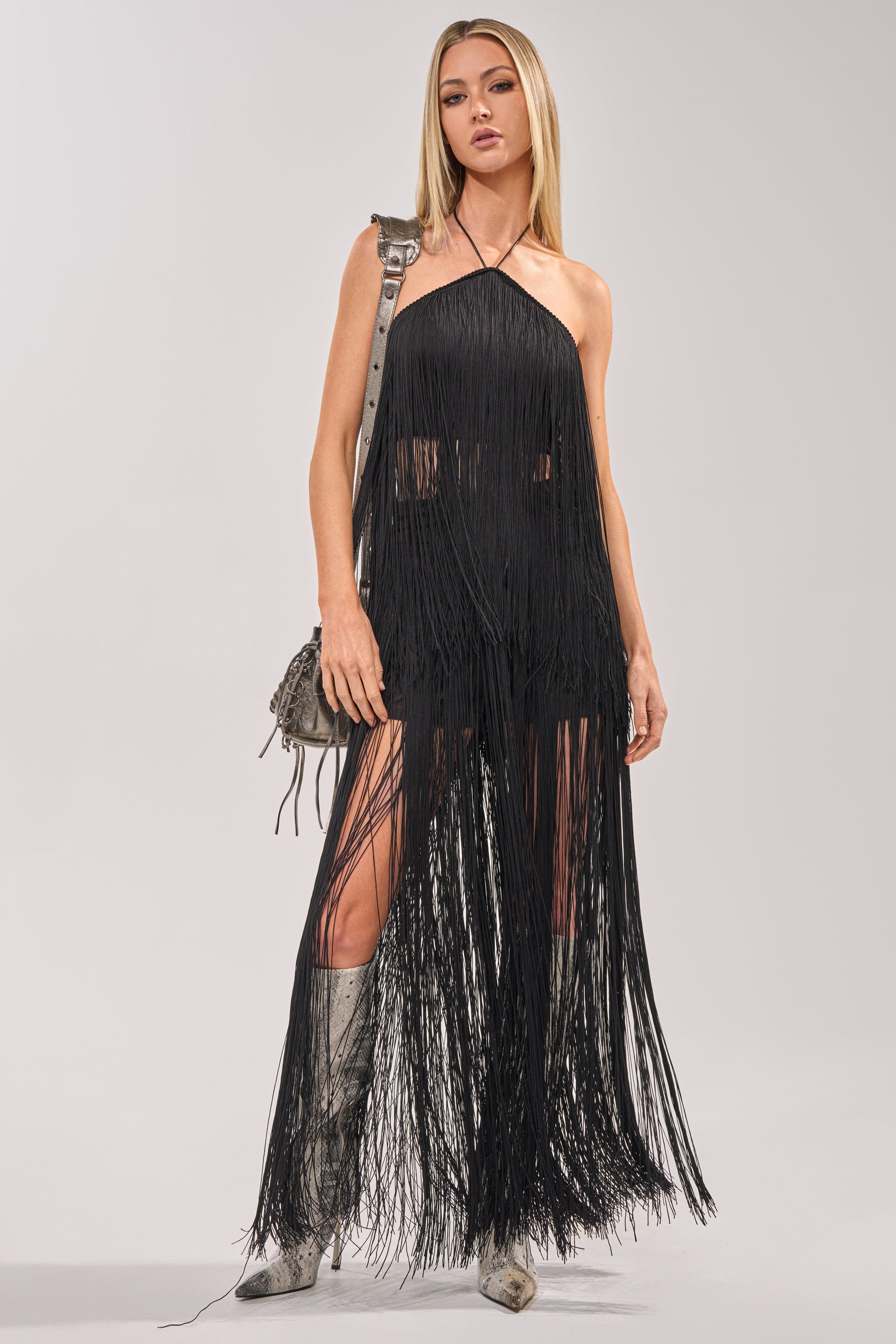 ON THE EDGE FRINGE SKIRT IN BLACK
