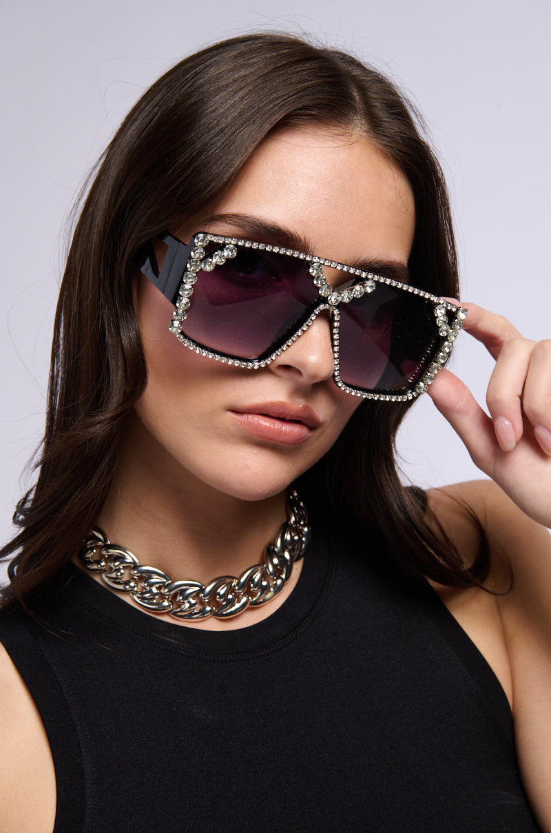 DESERVE THE WORLD SUNGLASSES