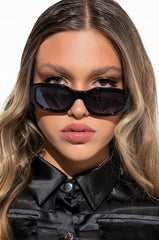 FLIGHT IN THE MORNING SUNNIES