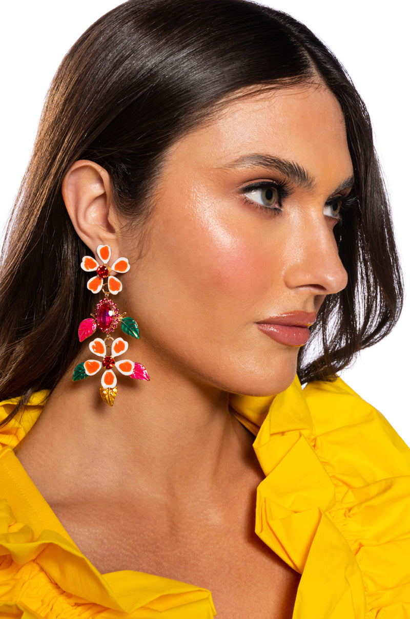GARDEN FLOWER DANGLE EARRING