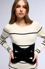 GIVING HOURGLASS BELT