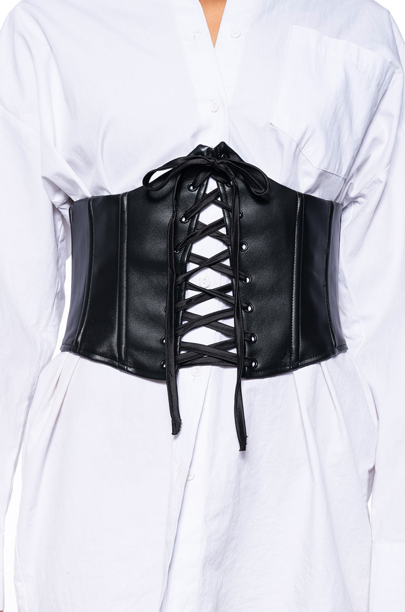 LACED UP UNDERBUST CORSET BELT