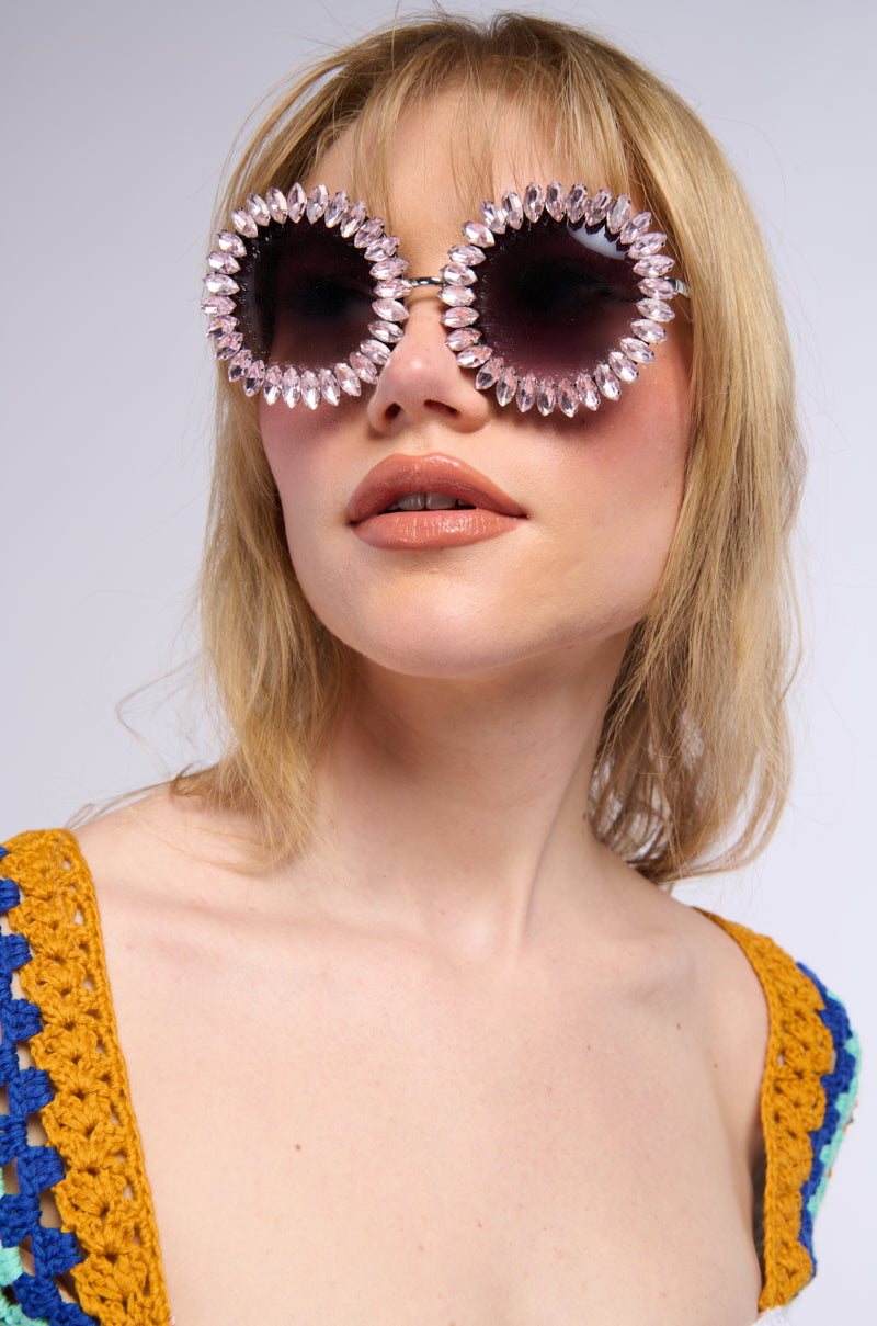 NEVER TOO MUCH RHINESTONE SUNGLASSES IN LIGHT PINK