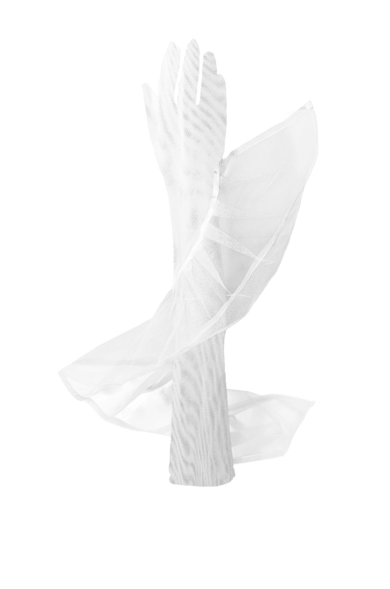 RUFFLE AVANT EVENING GLOVE IN WHITE