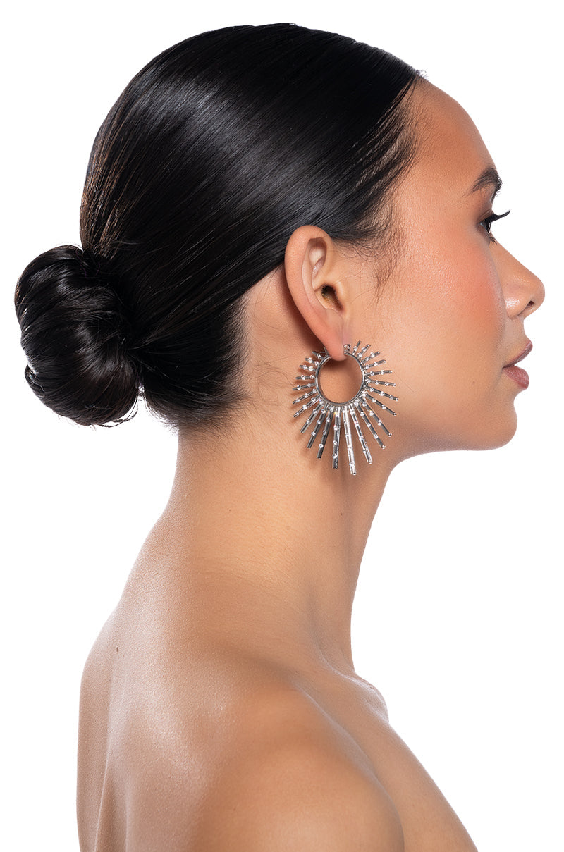 I BITE BACK EARRING
