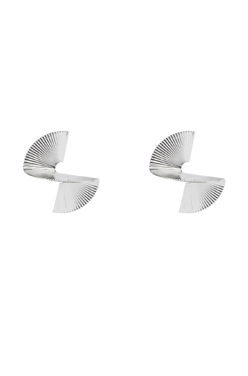 TAKE ME OUT FAN EARRING IN SILVER