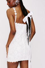 ULTIMATE BOW HAIR CLIP IN WHITE